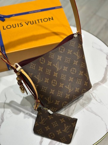Louis Vuitton All In BB сумка