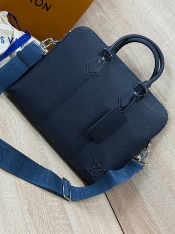 Louis Vuitton портфель