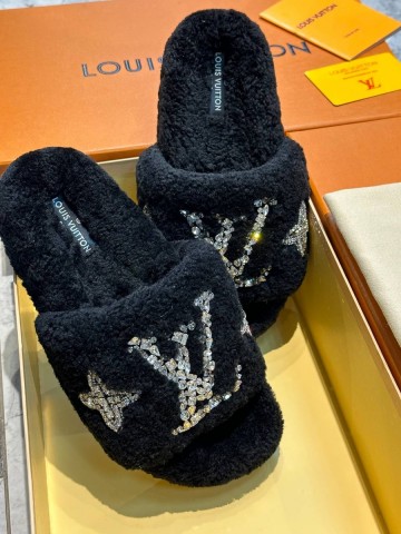 Louis Vuitton шлепанцы
