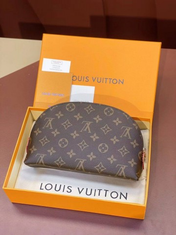 Louis Vuitton косметичка