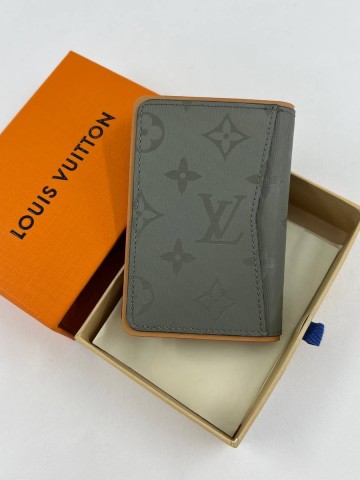 Louis Vuitton картхолдер