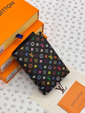 Louis Vuitton обложка на паспорт