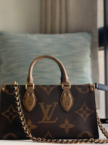Louis Vuitton ONTHEGO сумка