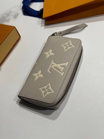 Louis Vuitton кошелек