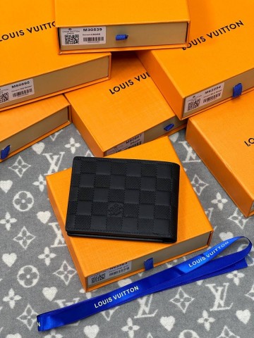 Louis Vuitton кошелек