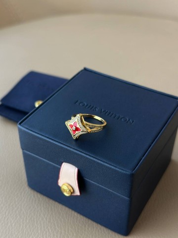 Louis Vuitton кольцо