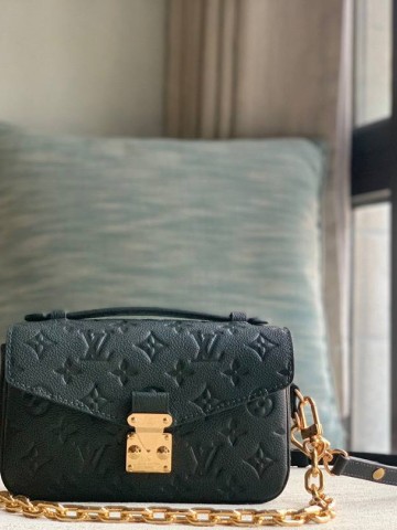 Louis Vuitton Metis сумка