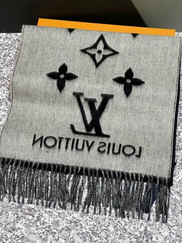 Louis Vuitton Reykjavik шарф