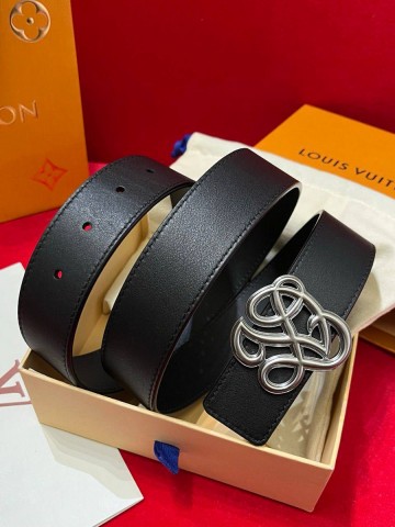 Louis Vuitton ремень (90 см)