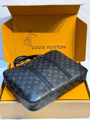 Louis Vuitton портфель