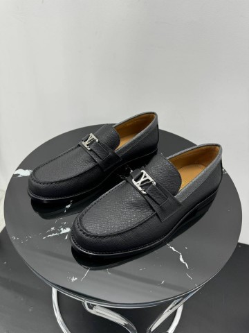 Louis Vuitton лоферы