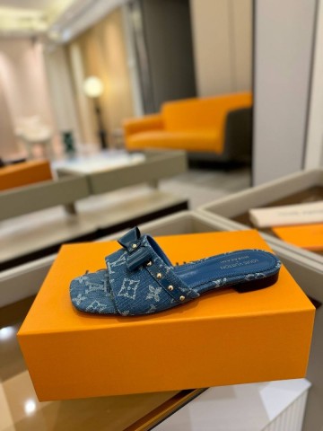 Louis Vuitton TM 6AM Flat Mule шлепанцы