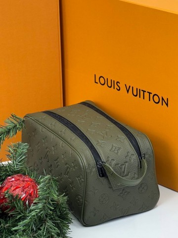 Louis Vuitton косметичка