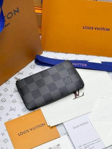 Louis Vuitton ключница