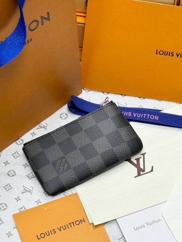 Louis Vuitton ключница
