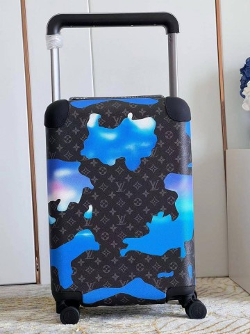 Louis Vuitton чемодан