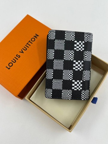 Louis Vuitton картхолдер