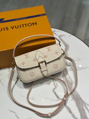 Louis Vuitton Nano Diane сумка