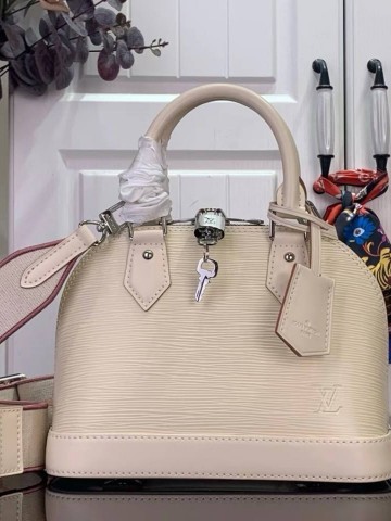 Louis Vuitton Alma BB сумка