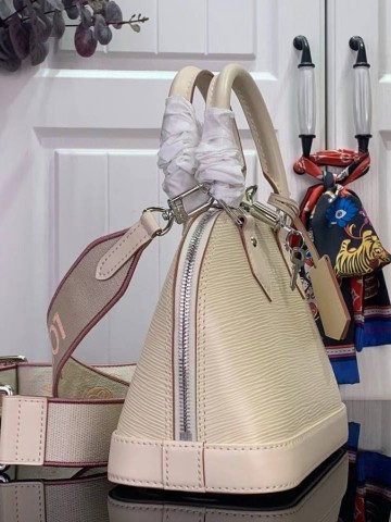 Louis Vuitton Alma BB сумка