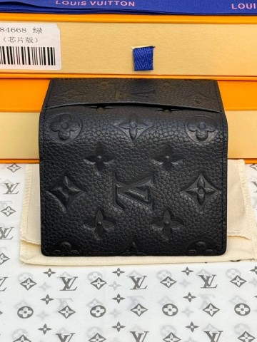 Louis Vuitton картхолдер