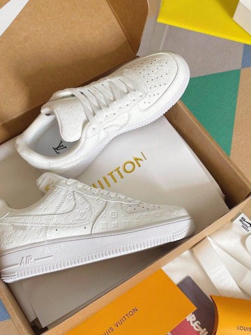 Louis Vuitton кроссовки