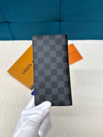 Louis Vuitton кошелек