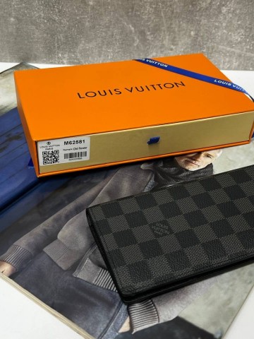 Louis Vuitton кошелек