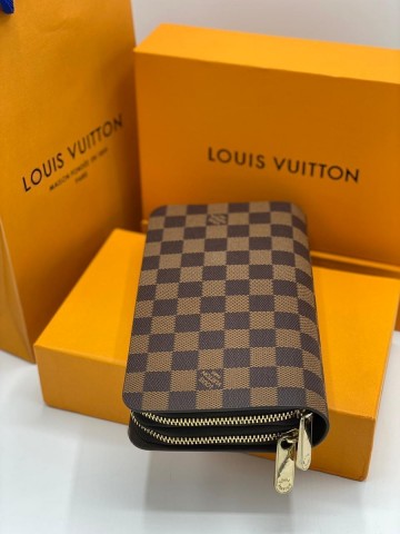 Louis Vuitton кошелек