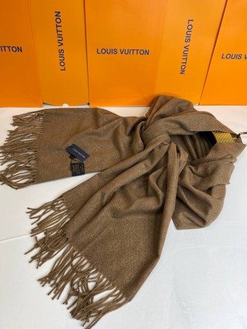 Louis Vuitton палантин