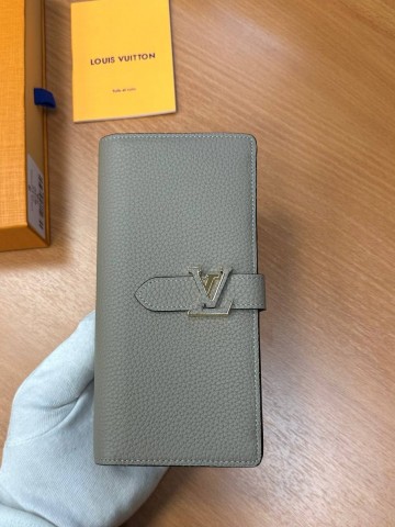 Louis Vuitton кошелек