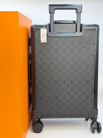 Louis Vuitton чемодан