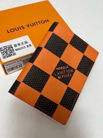 Louis Vuitton обложка на паспорт