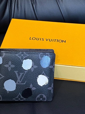 Louis Vuitton кошелек