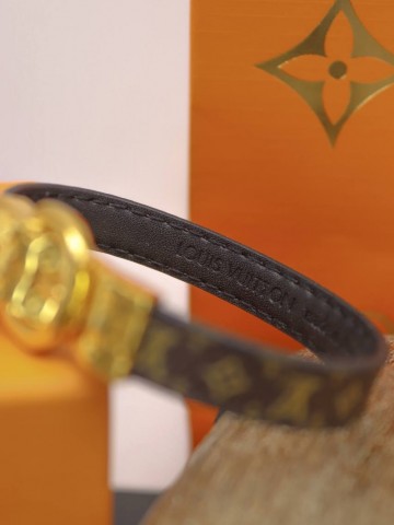 Louis Vuitton браслет