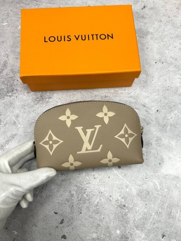Louis Vuitton косметичка