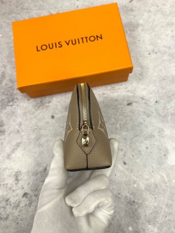 Louis Vuitton косметичка
