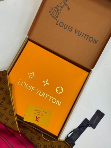 Louis Vuitton платок
