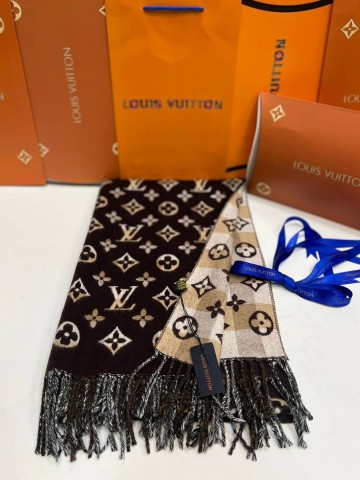 Louis Vuitton палантин