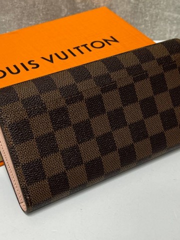 Louis Vuitton кошелек