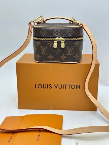 Louis Vuitton косметичка