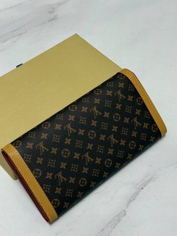 Louis Vuitton кошелек