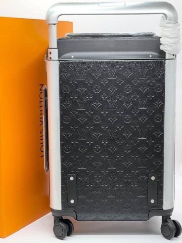 Louis Vuitton чемодан