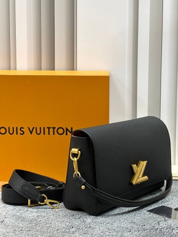 Louis Vuitton Soft Twist сумка
