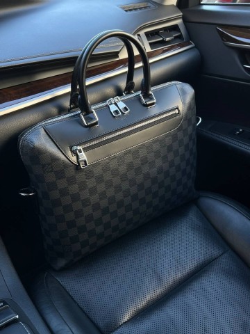 Louis Vuitton портфель