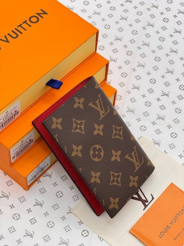 Louis Vuitton обложка на паспорт