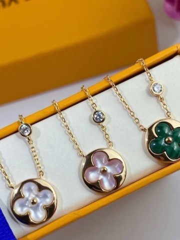 Louis Vuitton колье