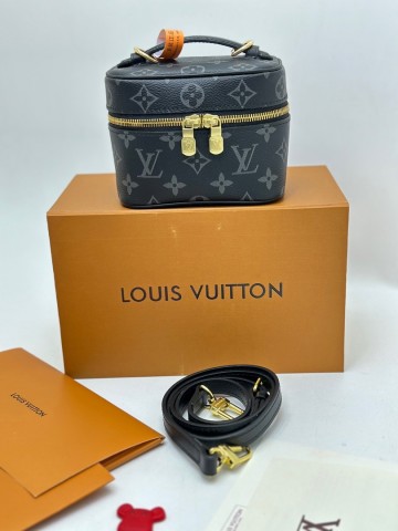 Louis Vuitton косметичка