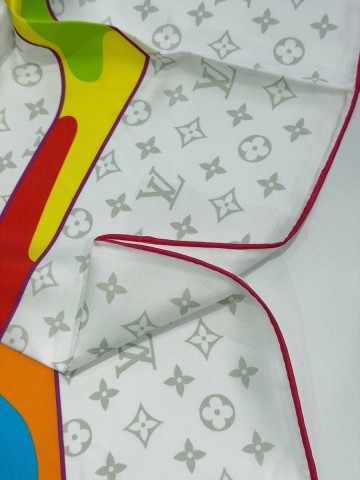 Louis Vuitton платок