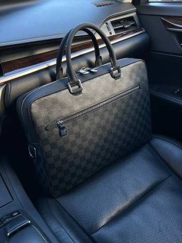 Louis Vuitton портфель